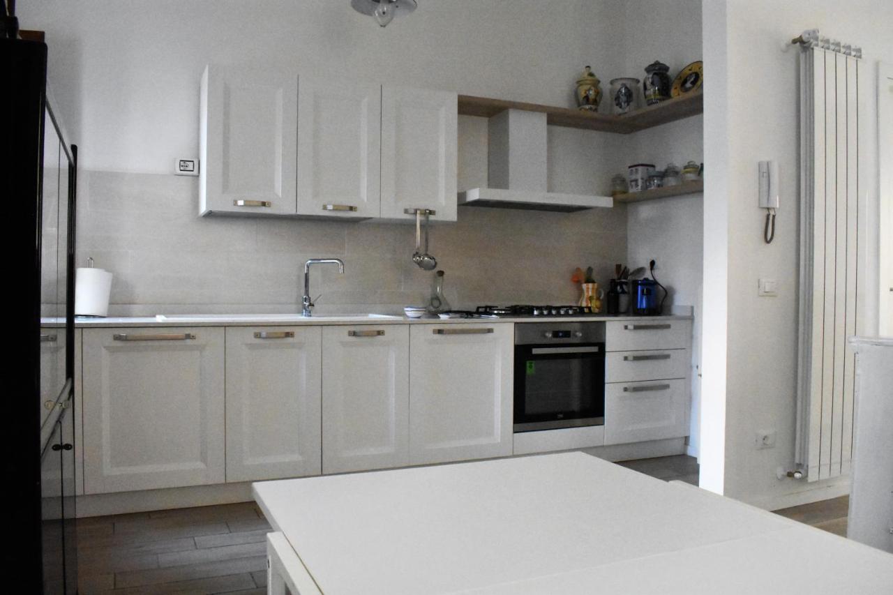Le Radici Home L'Aquila Luaran gambar