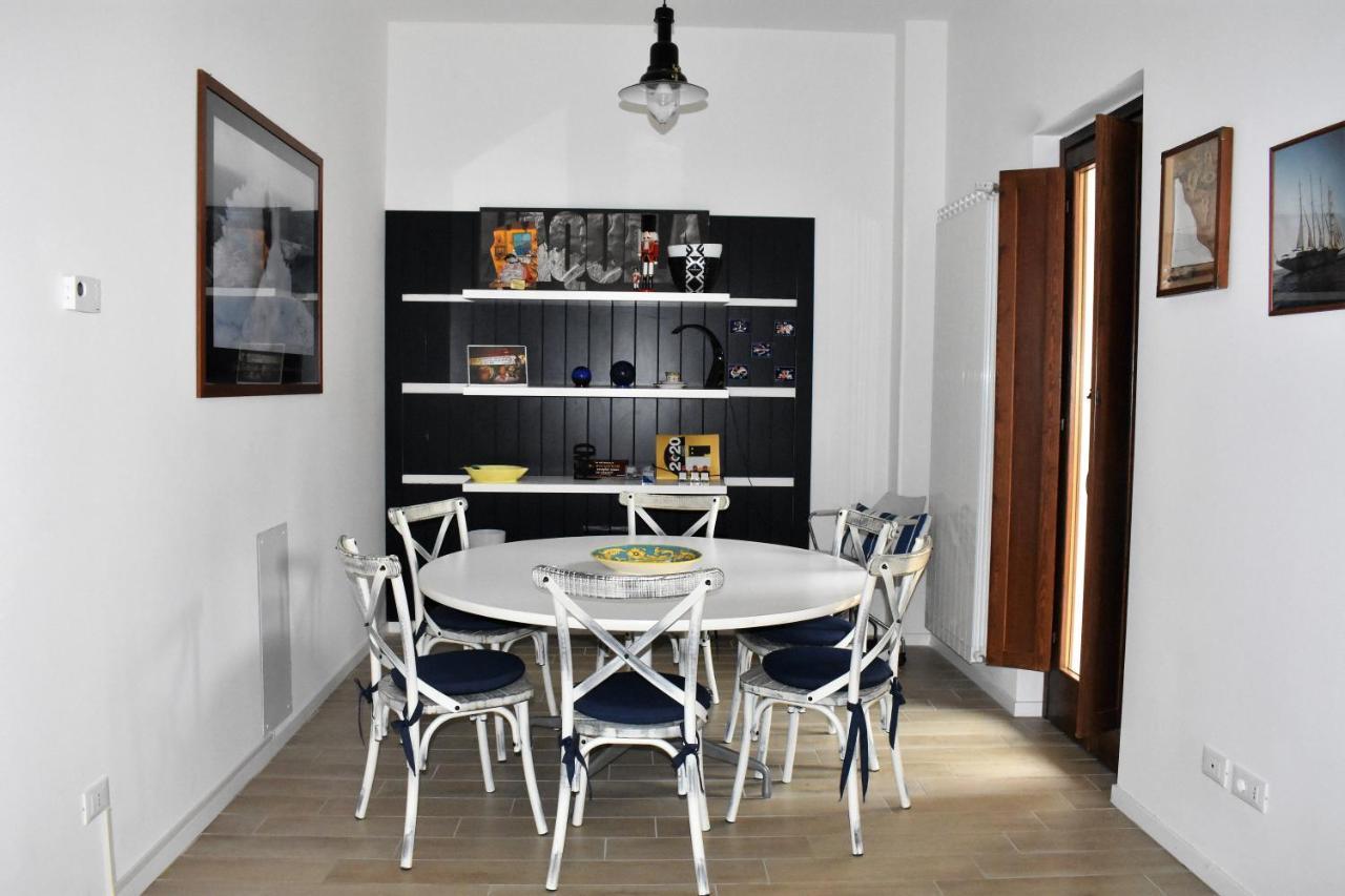 Le Radici Home L'Aquila Luaran gambar