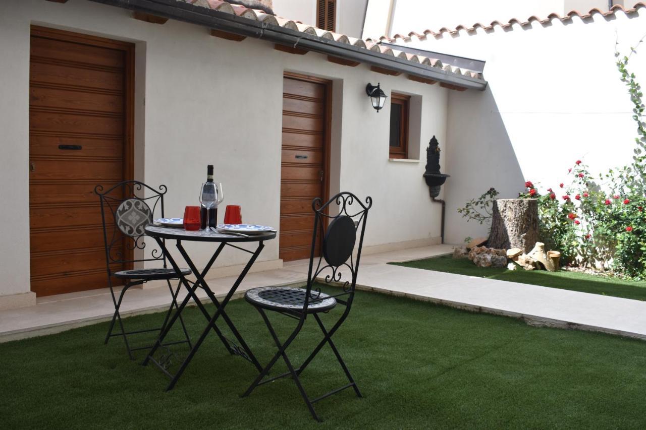 Le Radici Home L'Aquila Luaran gambar