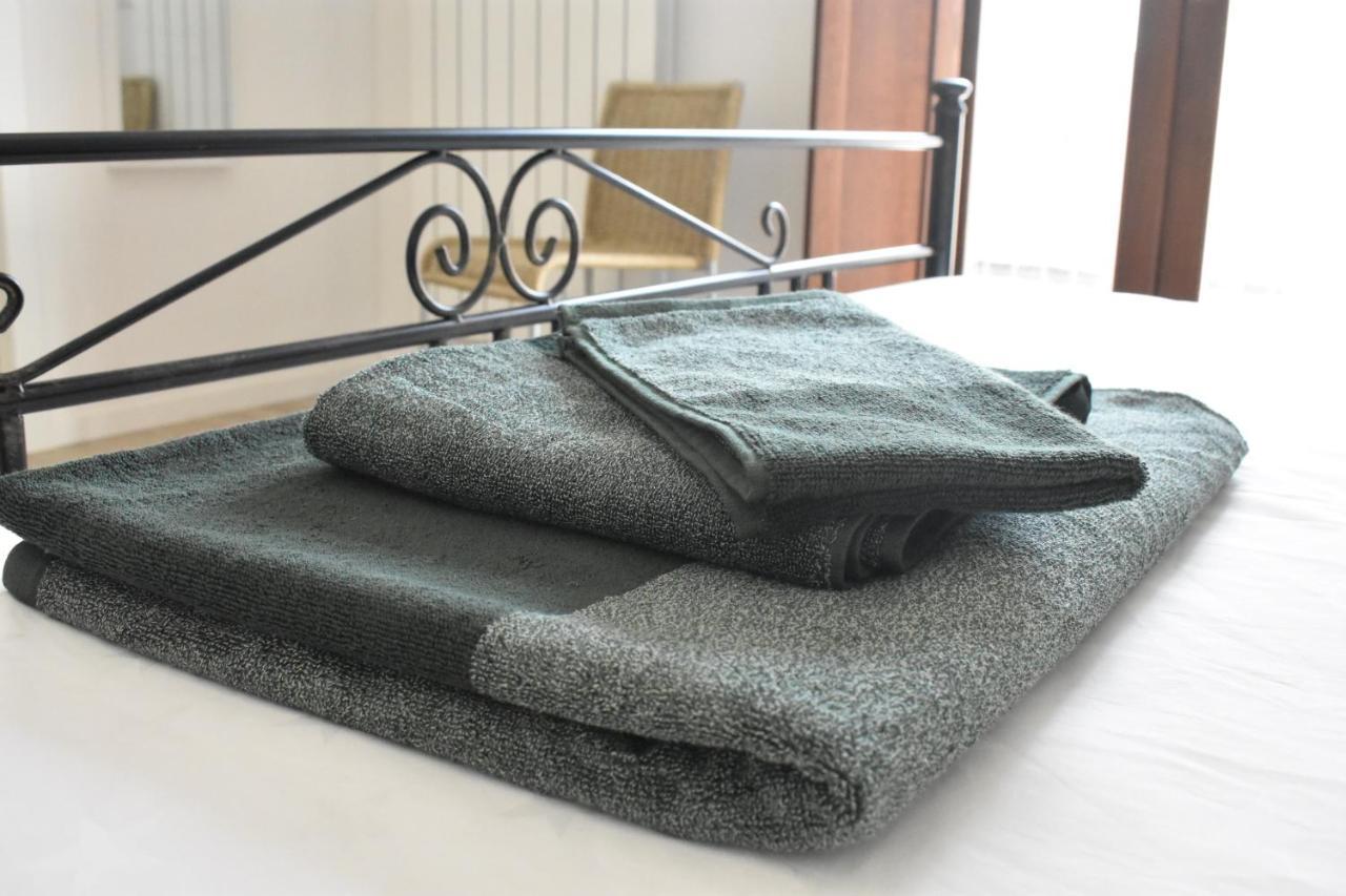 Le Radici Home L'Aquila Luaran gambar