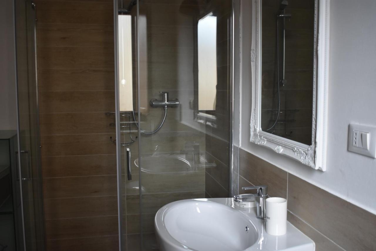 Le Radici Home L'Aquila Luaran gambar